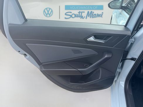 Used 2025 Volkswagen Jetta SE FWD image 24