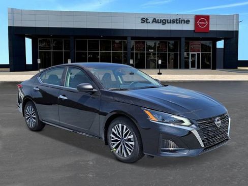 New 2026 Nissan Altima 2.5 SV FWD image 2