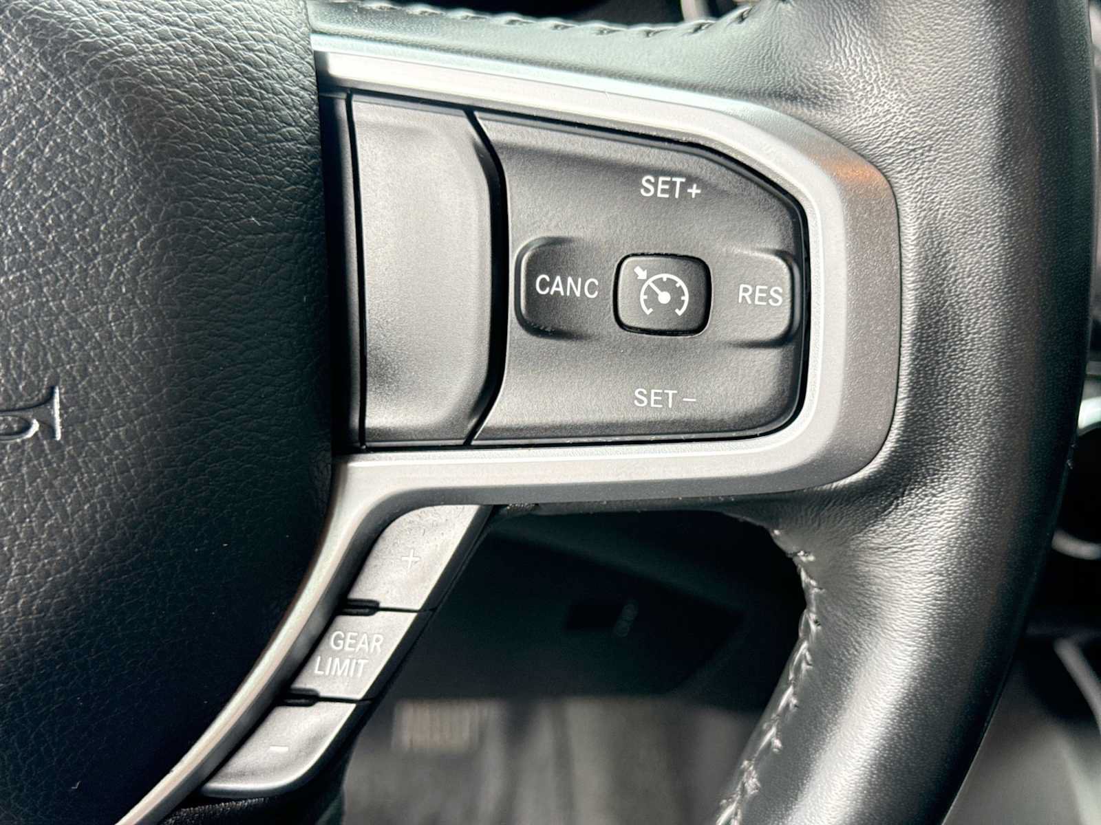 Used 2024 RAM 1500 Big Horn AWD/4WD image 23