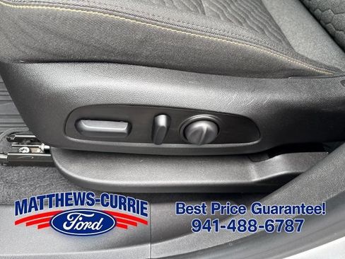 Used 2021 Chevrolet Equinox LT FWD image 10