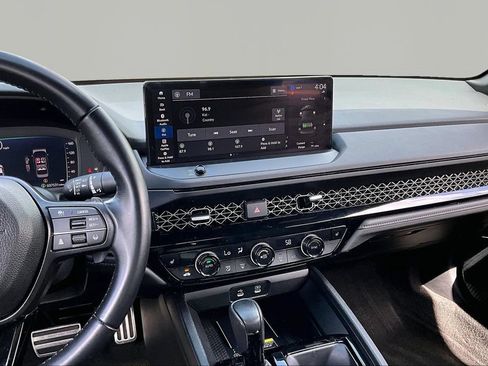 Used 2025 Honda Accord Sport image 10
