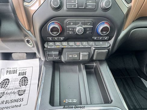 Used 2019 Chevrolet Silverado 1500 High Country w/ Technology Package AWD/4WD image 37