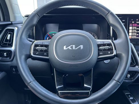 Used 2024 Kia Sorento EX image 21