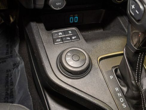 Used 2021 Ford Ranger XLT w/ Equipment Group 301A Mid image 17