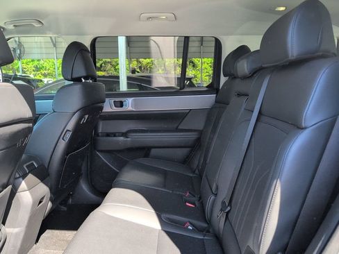 Used 2025 Hyundai Santa Fe SEL image 6