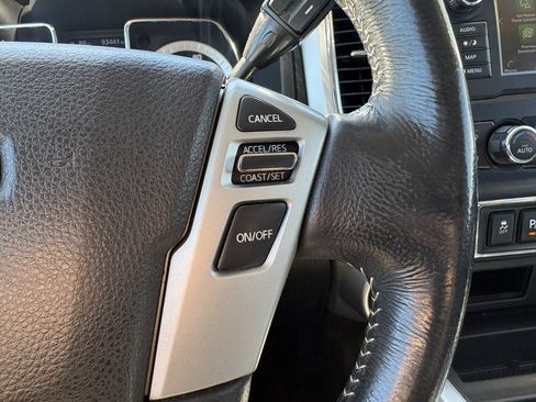 Used 2019 Nissan Titan PRO-4X AWD/4WD image 16