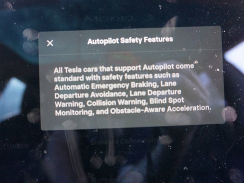 Used 2019 Tesla Model 3 image 13
