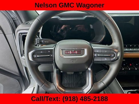 Used 2024 GMC Canyon AT4 AWD/4WD image 11