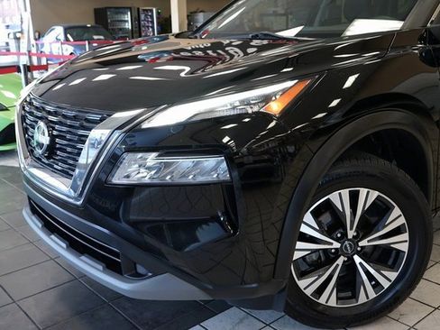 Used 2023 Nissan Rogue SV image 19