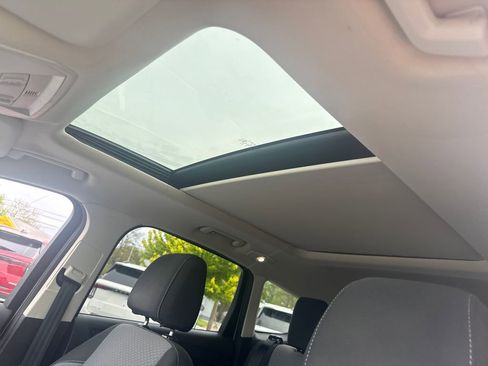 Used 2017 Ford Escape SE FWD image 22