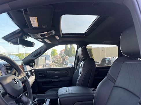New 2026 RAM 2500 Limited AWD/4WD image 19