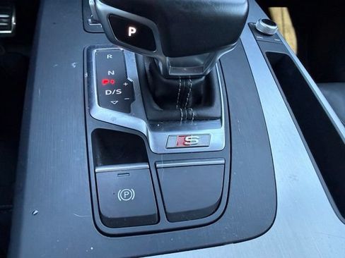 Used 2018 Audi SQ5 Premium Plus w/ S Sport Package AWD/4WD image 24