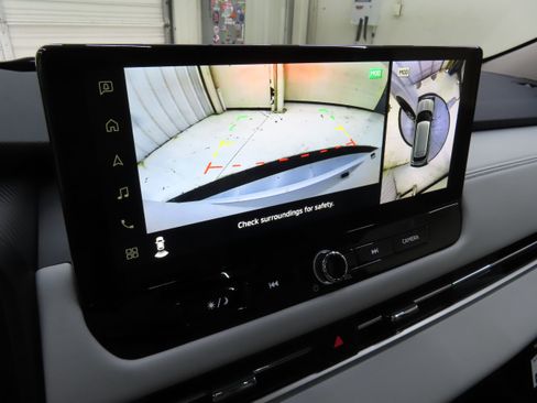 New 2025 Mitsubishi Outlander SE image 17