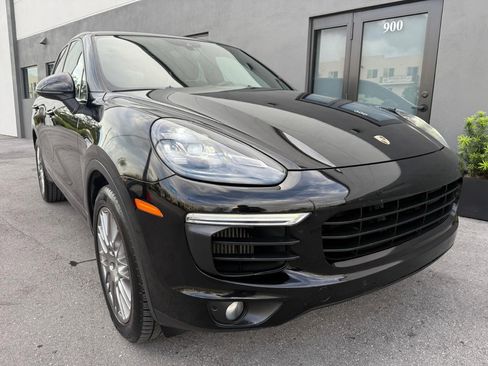 Used 2016 Porsche Cayenne S image 9