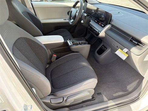 New 2026 Hyundai Ioniq 5 SE image 13