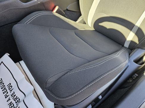 Used 2021 Chevrolet Camaro SS image 8