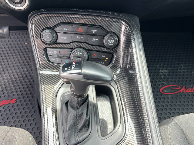 Used 2020 Dodge Challenger R/T RWD image 13