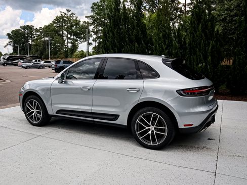 Used 2026 Porsche Macan w/ Premium Package Plus AWD/4WD image 7