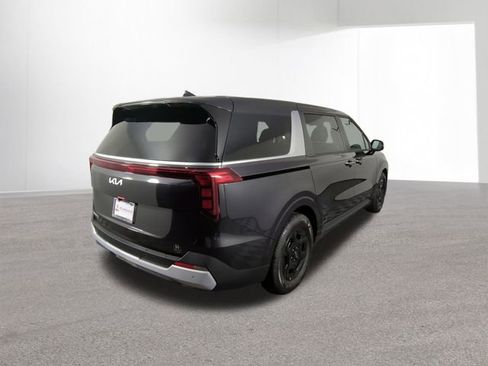 New 2026 Kia Carnival LXS image 13