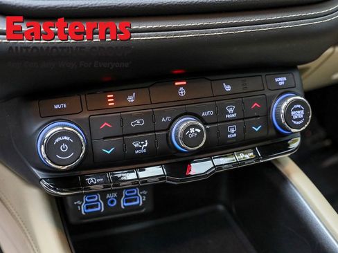 Used 2021 Dodge Durango SXT image 20