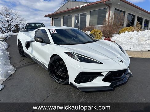 Used 2021 Chevrolet Corvette Stingray Preferred Cpe w/ Z51 Performance Package image 1