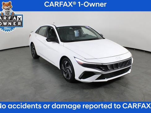 Certified 2025 Hyundai Elantra Sport FWD image 5