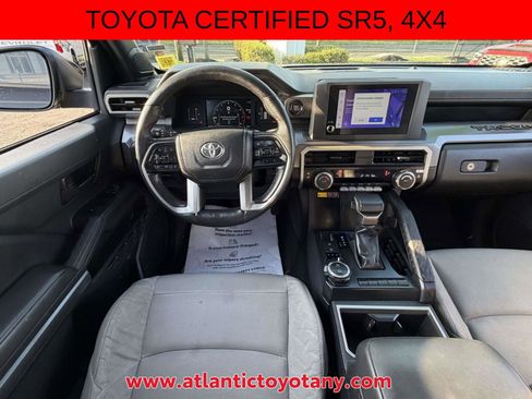 Certified 2024 Toyota Tacoma SR5 AWD/4WD image 9