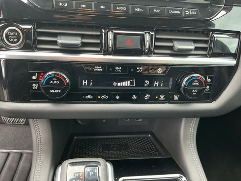 Used 2024 Nissan Pathfinder Platinum w/ Cargo Package image 19