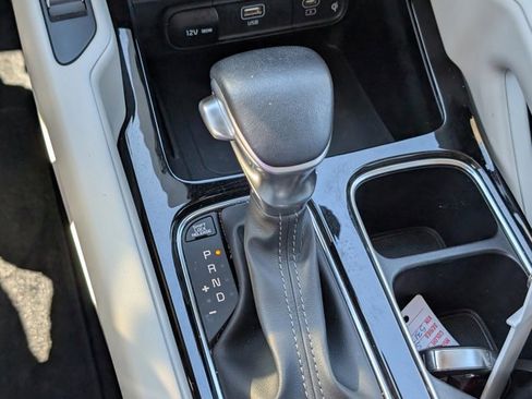 Used 2024 Kia Telluride S image 30