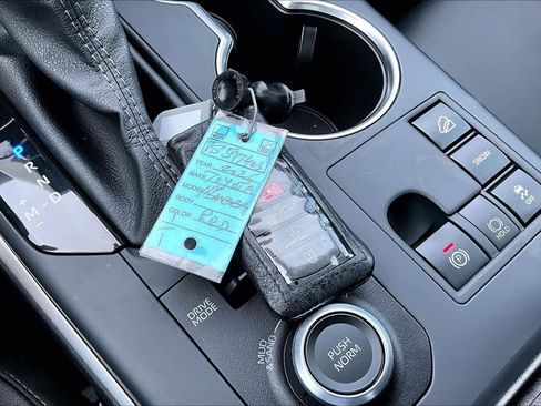 Certified 2026 Toyota Highlander XSE image 15