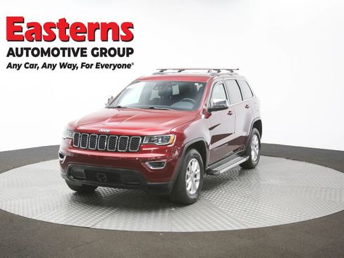 Used 2021 Jeep Grand Cherokee Laredo w/ Security & Convenience Group image 54