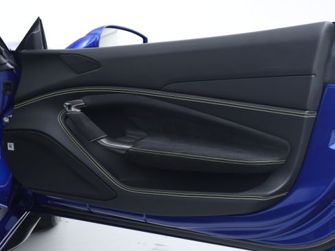 Certified 2022 Ferrari F8 Tributo RWD image 23