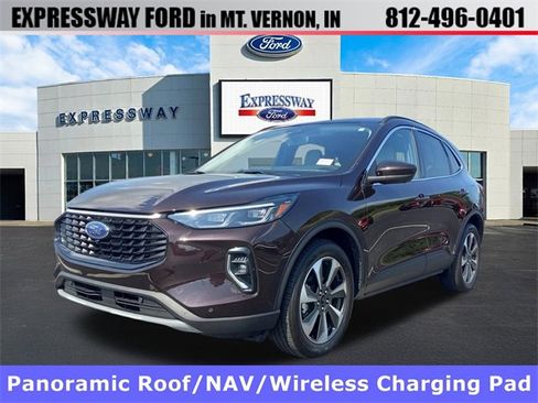 Used 2023 Ford Escape Platinum image 1