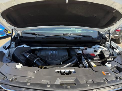 Used 2025 Chevrolet Traverse LT FWD image 20