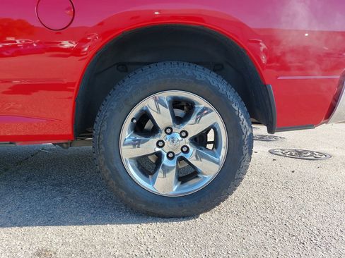 Used 2015 RAM 1500 Big Horn RWD image 33