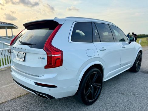 Used 2017 Volvo XC90 T6 R-Design w/ Vision Package AWD/4WD image 5