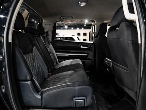 Used 2019 Toyota Tundra SR5 w/ SR5 Upgrade Package AWD/4WD image 46