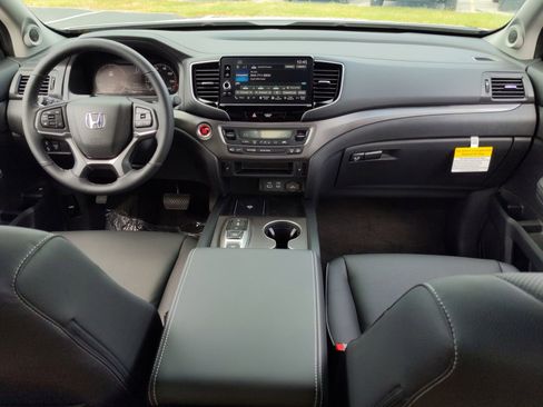 New 2025 Honda Ridgeline RTL+ image 16