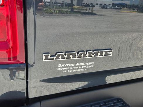 New 2026 RAM 1500 Laramie AWD/4WD image 9