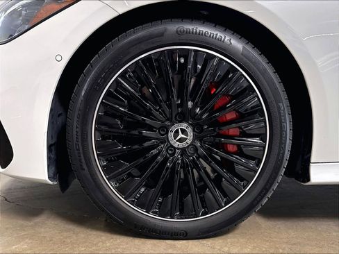 Used 2025 Mercedes-Benz CLE 450 4MATIC Cabriolet image 11
