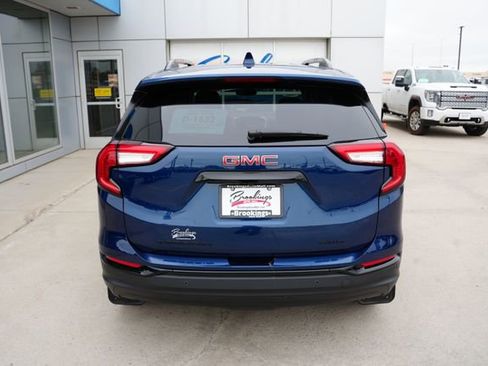 Used 2023 GMC Terrain SLE w/ Driver Convenience Package AWD/4WD image 35