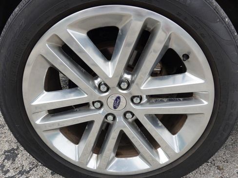 Used 2017 Ford Expedition EL Platinum RWD image 9