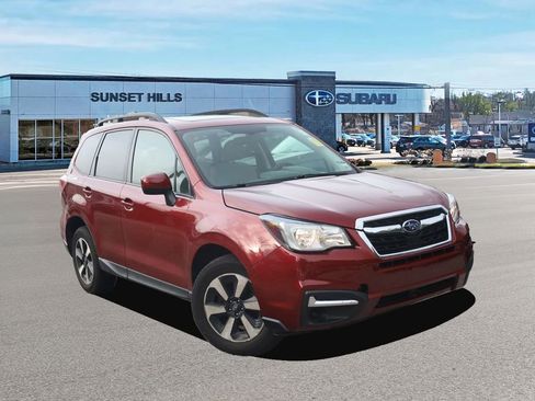 Used 2017 Subaru Forester 2.5i Premium w/ All-Weather Package AWD/4WD image 1