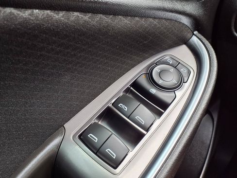 Used 2017 Chevrolet Malibu LT FWD image 10
