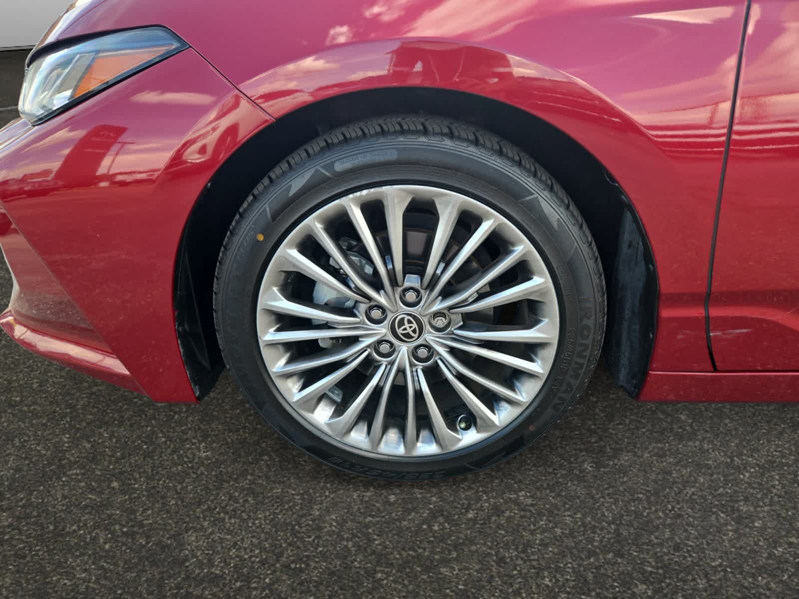 Used 2022 Toyota Avalon Limited FWD image 14