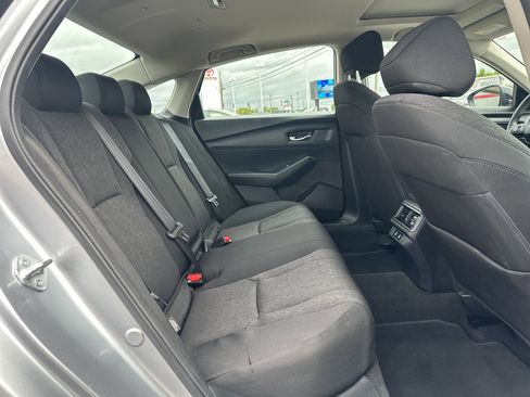 Used 2025 Honda Accord SE image 15