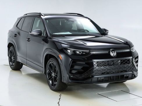 New 2026 Volkswagen Tiguan SE R-Line image 15