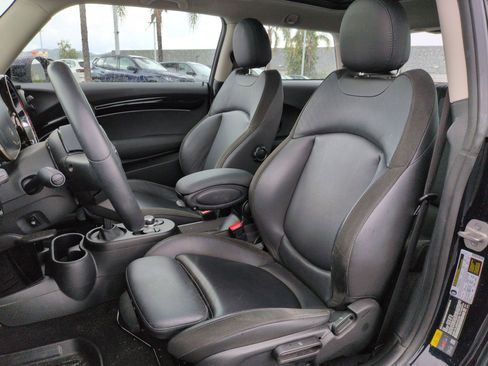 Used 2024 MINI Cooper SE image 16