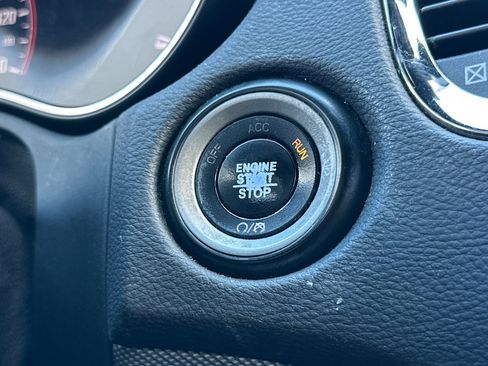 Used 2019 Dodge Durango GT AWD/4WD image 32