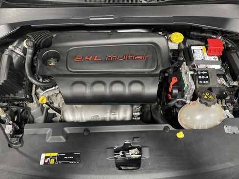 Used 2022 Jeep Compass Latitude image 15